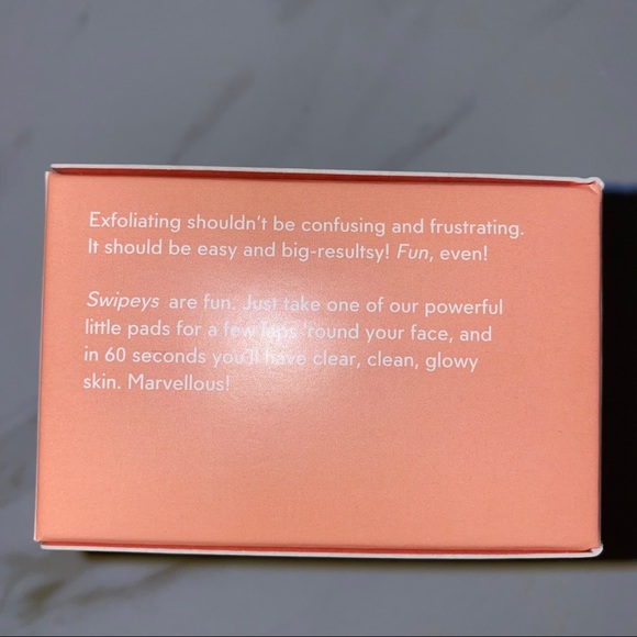 NIB $46 Go-To Face Exfoliating Swipeys 50 pads - Picture 9 of 16